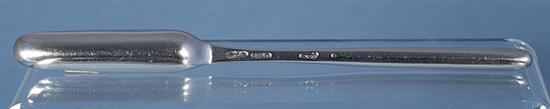 A Queen Anne Britannia standard silver marrow scoop, Length 201mm, Weight 1.1oz/ 37 grams.